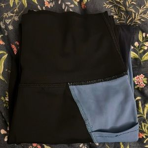 Aerie “Chill. Play. Move” legging-size medium